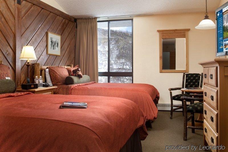 Stonebridge Inn, A Destination By Hyatt Residence Snowmass Village Room photo